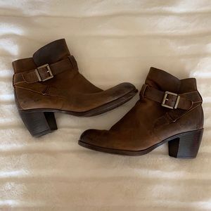 BOC REAL LEATHER BOOTIES